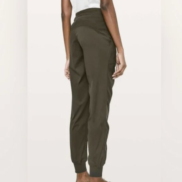 Lululemon Dance Studio Jogger in Green Size 4 - Picture 3 of 6